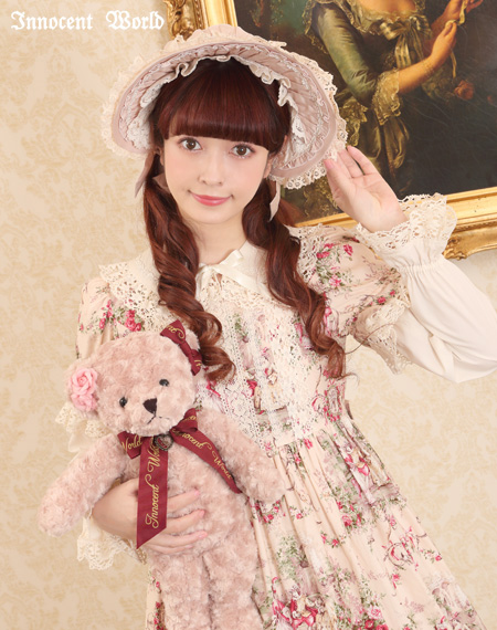 トーションレースドールボンネットTorchon Lace Doll Bonnet