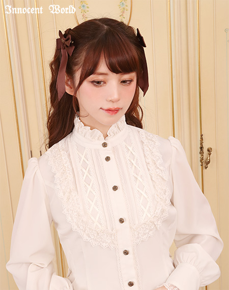 Innocent World フリルブラウス 生成り 姫袖が美しい　Ｌサイズ Innocent World（シャツ/ブラウス(長袖/七分)）のフリマアイテム一覧