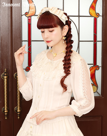 野に咲く薔薇のブラウスWild Rose Blouse