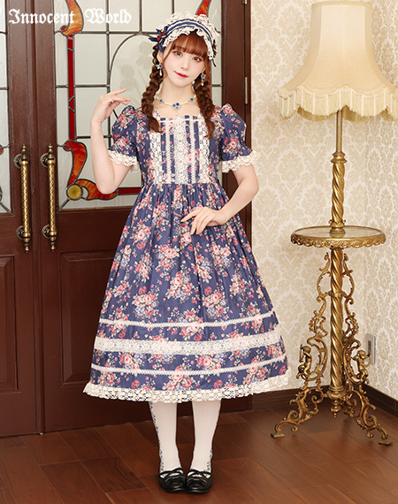 Innocent World｜薔薇と苺のドールワンピース(再販)