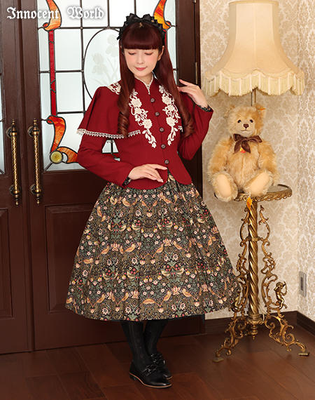 つる薔薇レースケープ付きショートコート Innocent World Online Shop